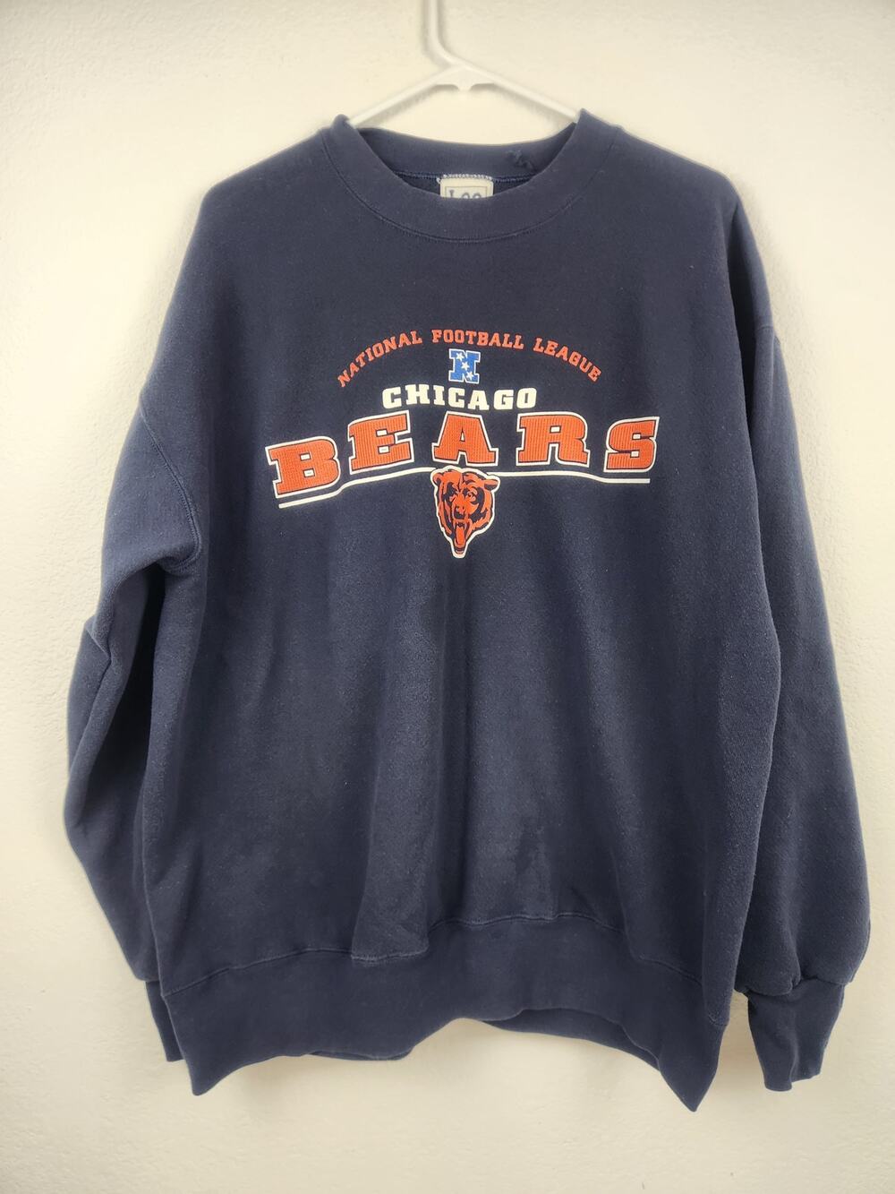 Vintage Lee Sport Chicago Bears NFL Sweatshirt Navy Blue Men Size Large?